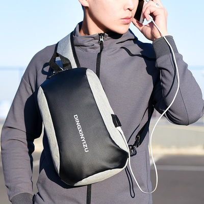 کیسه زنجیر نایلونی سیاه 4.2 لیتری ODM Sling Chest Crossbody کیسه چند منظوره ضد آب