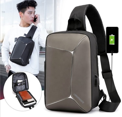 PU مردانه زنجیر کراس بادی بسته زنجیر ضد آب با کابل USB BSCI